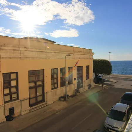 Lenny Guest house 3*