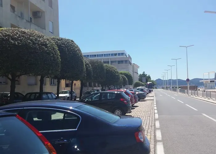 莱尼宾馆 招待所 扎达尔