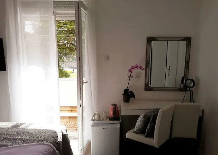 莱尼宾馆 3* 扎达尔