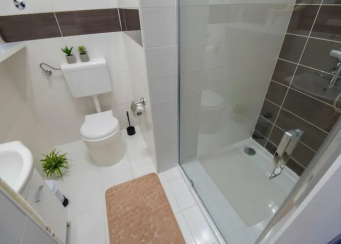 莱尼宾馆 招待所